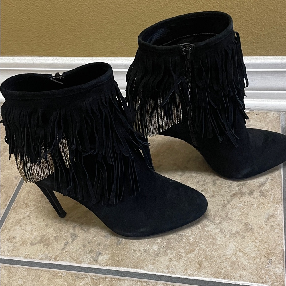 Gianni Bini Black Fringe Ankle Boots 9.5 CUTE! Designer | Classy! Women’s Heels